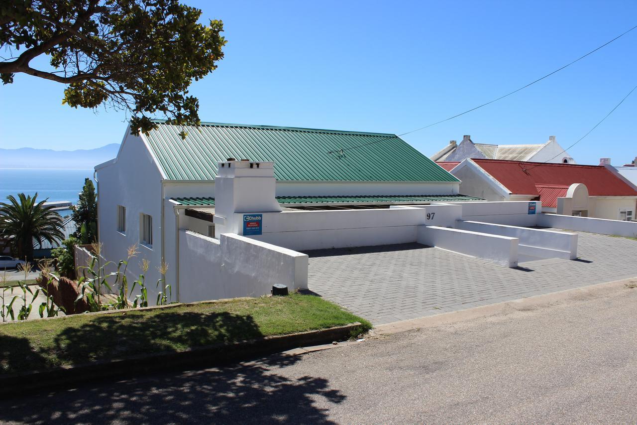 View From The Hill Apartment Mossel Bay Bagian luar foto