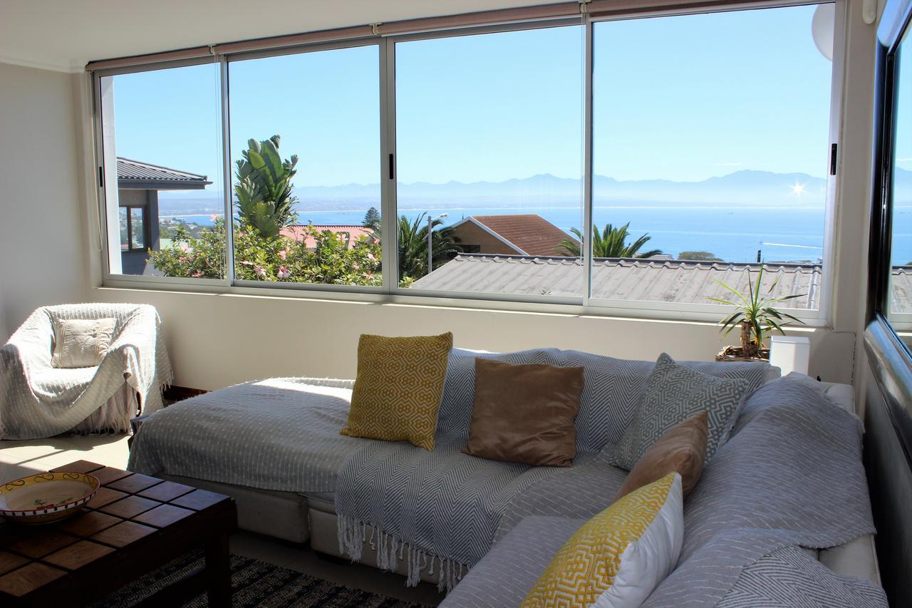 View From The Hill Apartment Mossel Bay Bagian luar foto